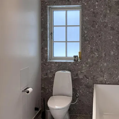 2 Bedroom Gorgeous In